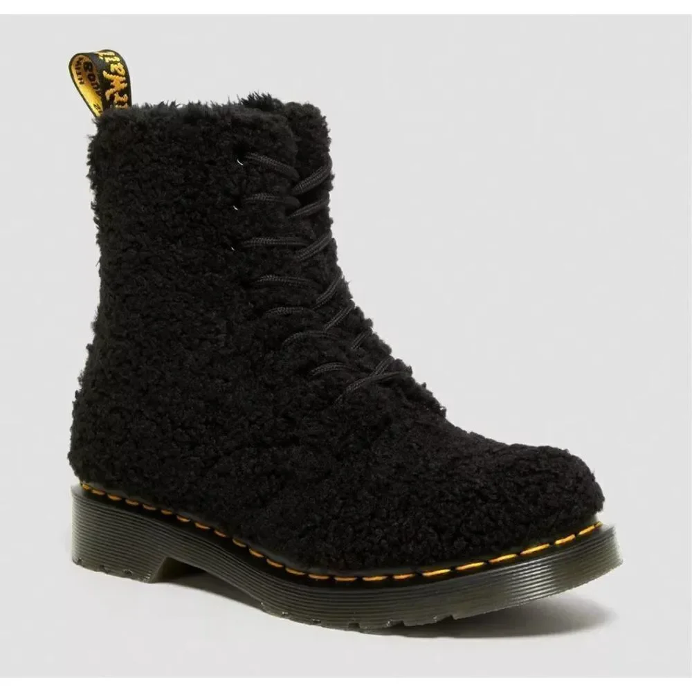 Dr. Martens 1460 PASCAL WOMEN'S FAUX SHEARLING BOOTS Size 7‎ Black